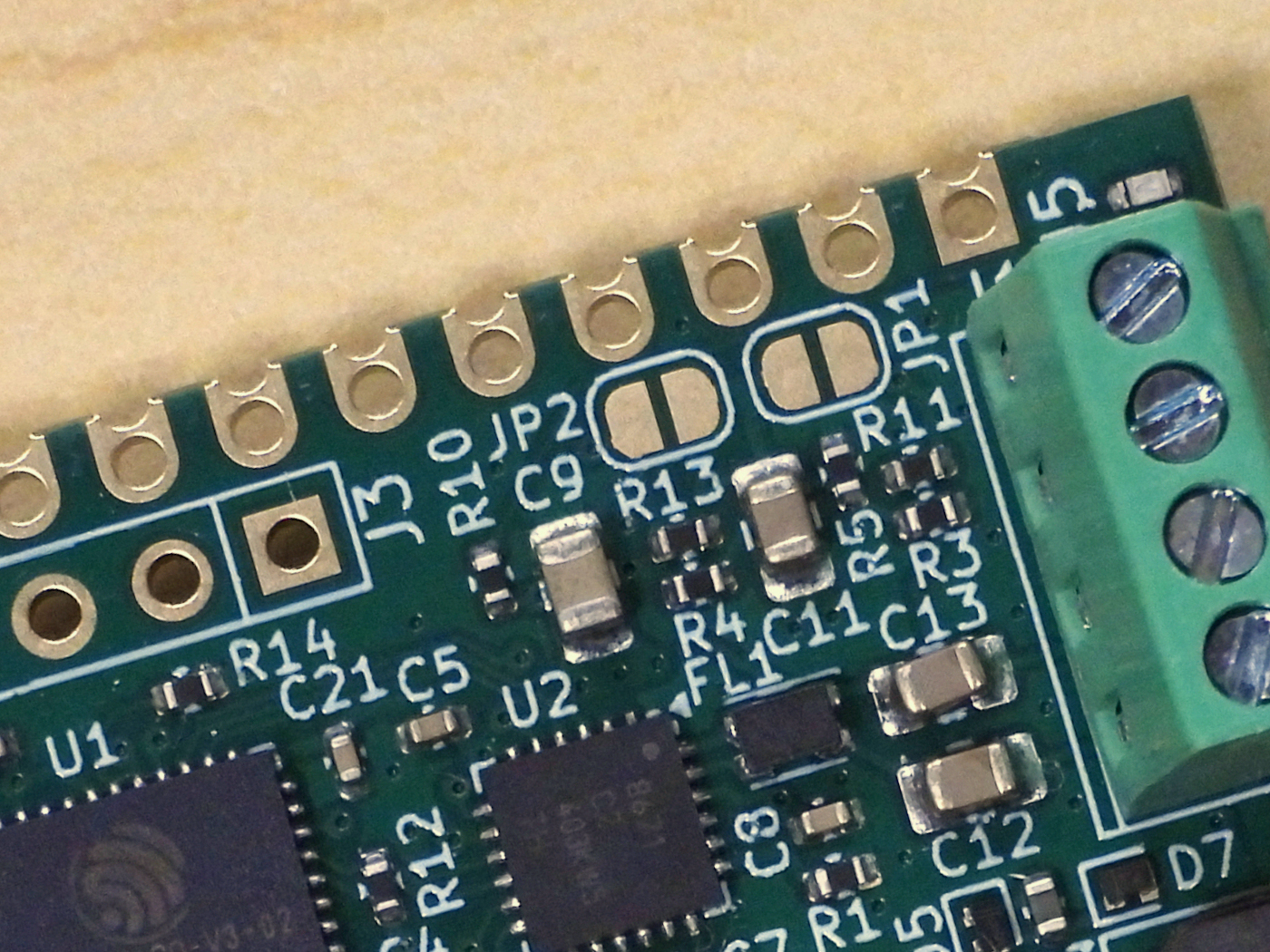 ManT1S top termination solder jumpers